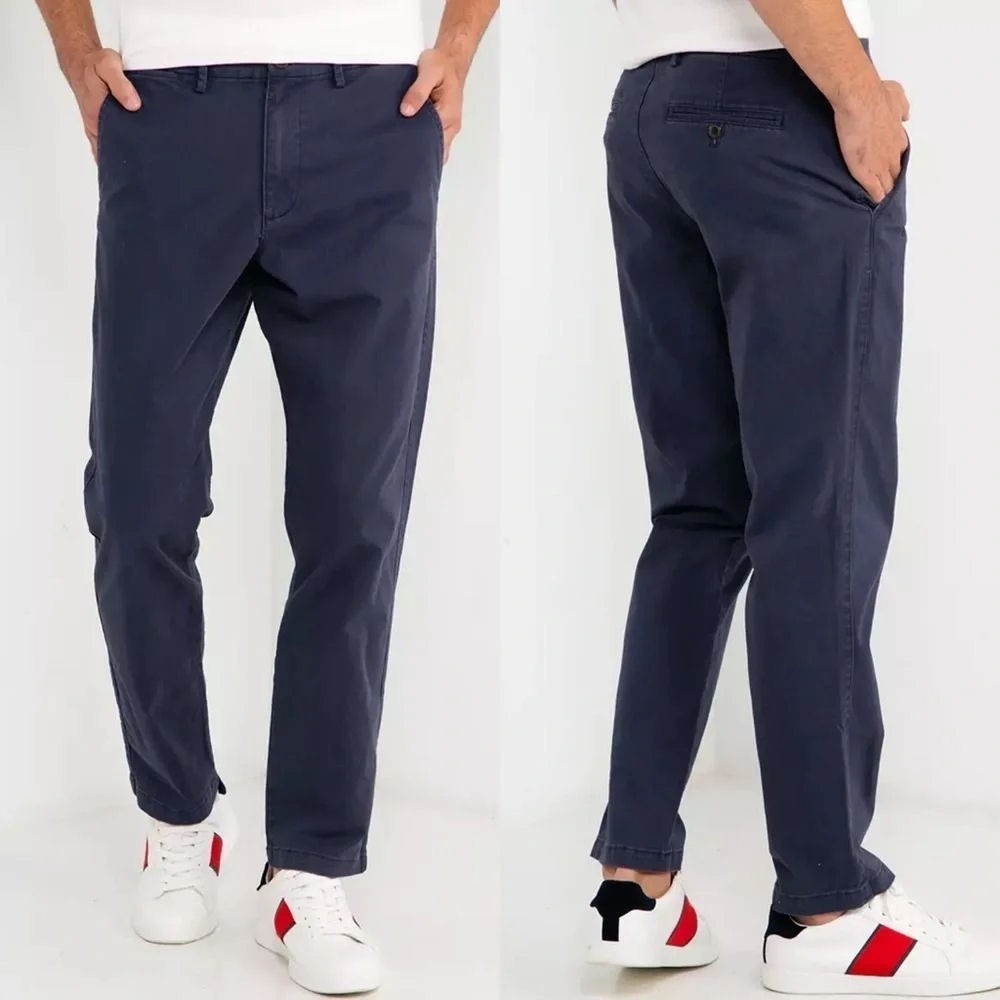 GAP Men's GapFlex Essential Khakis Straight Taper #826868 - Navy Blue - 28/30